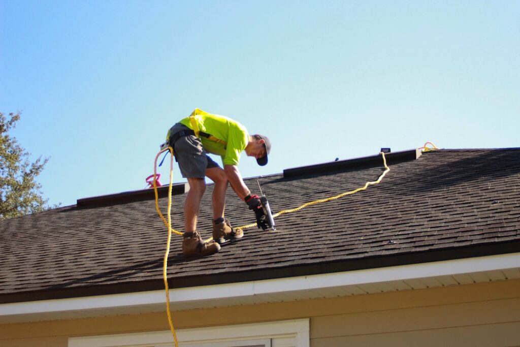 Repair or Replace Your Roof? A Florida Homeowner’s Decision Guide